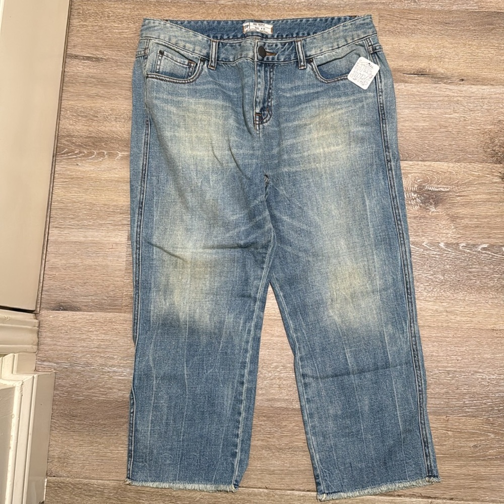 FREE PEOPLE MID CALF CROP JEAN RAW HEM 31 BOYFRIEND STRAIGHT NWT